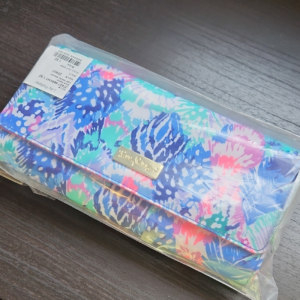 Lilly Pulitzer Multicolor Floral Clutch